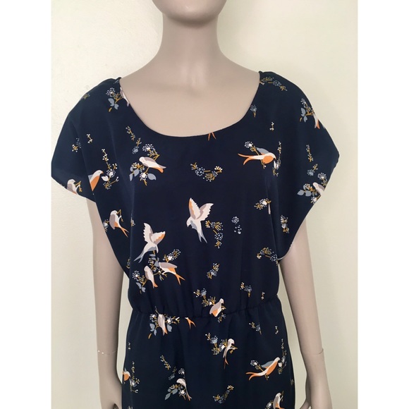 Passport Sparrow Short Sleeve Dress - Picture 2 of 15